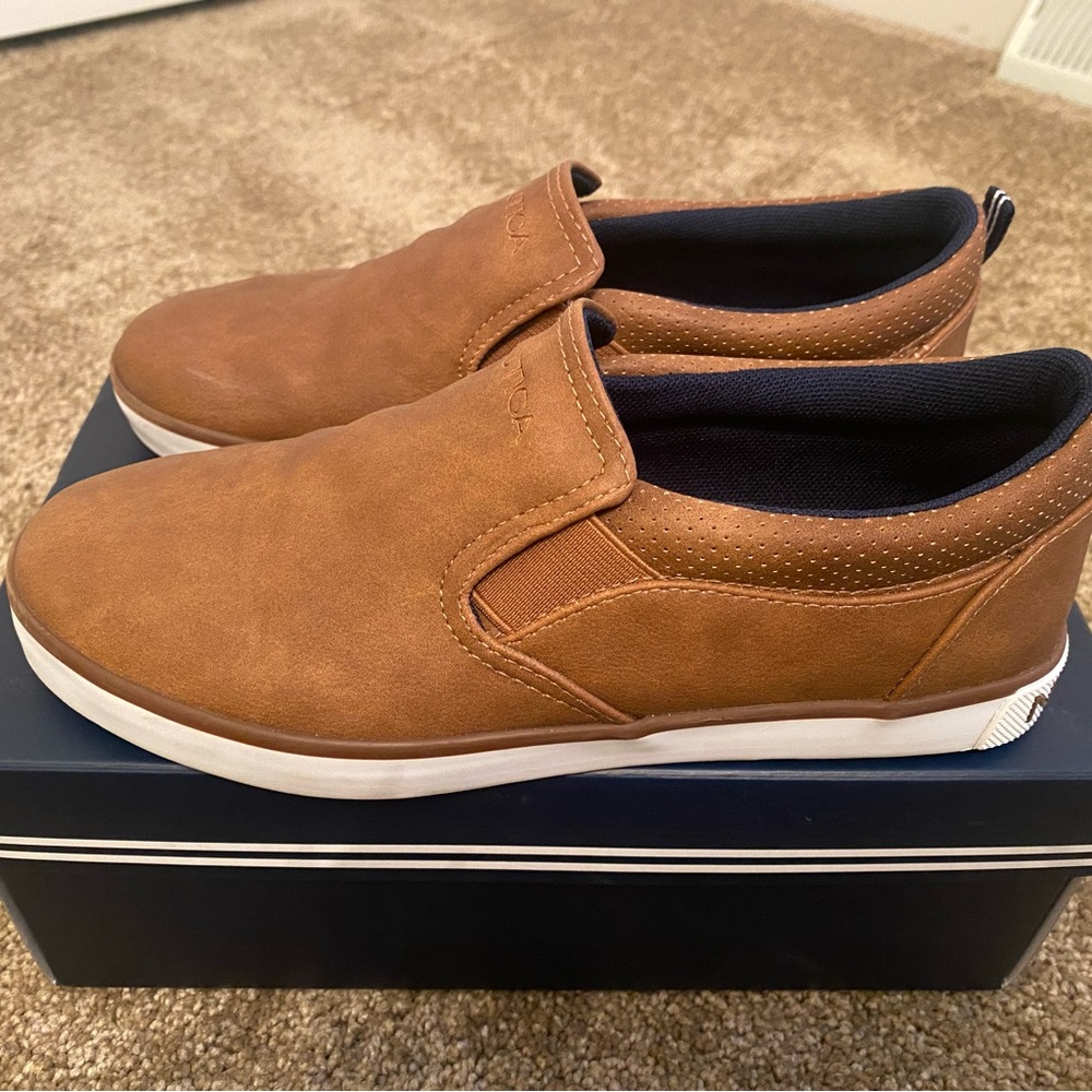 Boys Size 4 Nautica Suede Loafers
